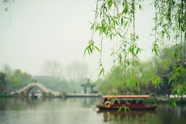 今日扬州天气,细雨润古韵,微风送清凉 今日扬州天气,细雨润古韵,微风送清凉